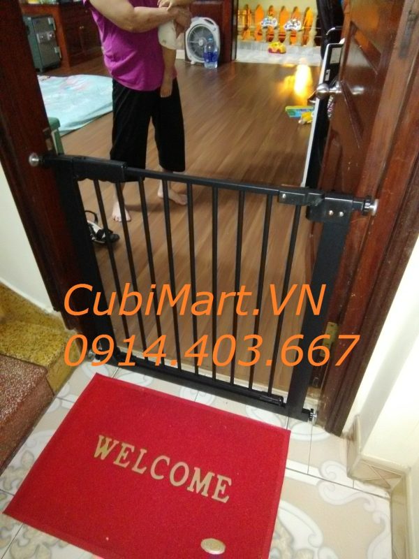 Chắn cửa, chắn cầu thang nào tốt chan cua khong khoan 818